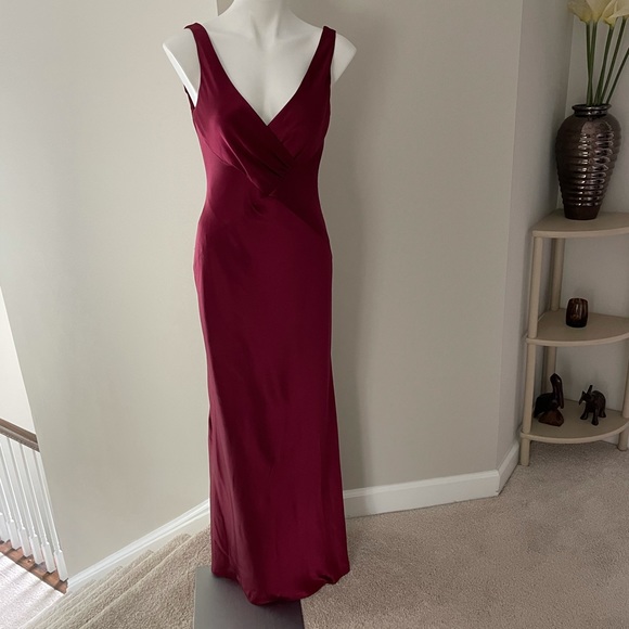 Jones New York Dresses & Skirts - [Jones New York] Red Satin Dress